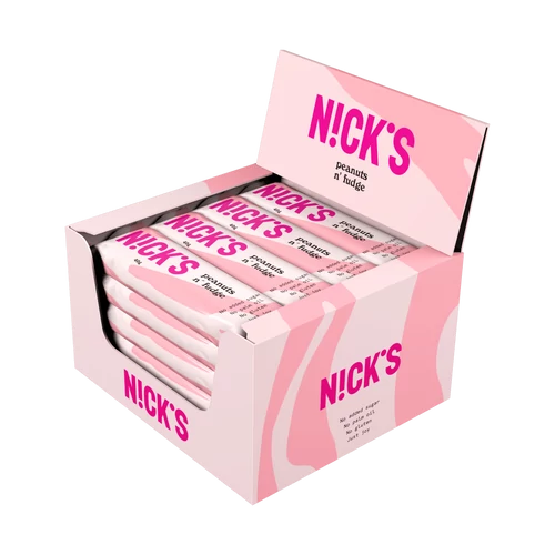 N!ck's Peanuts n’ Fudge – mogyorós-karamellás szelet kínáló 15x40 g – gluténmentes, fehérjedús snack